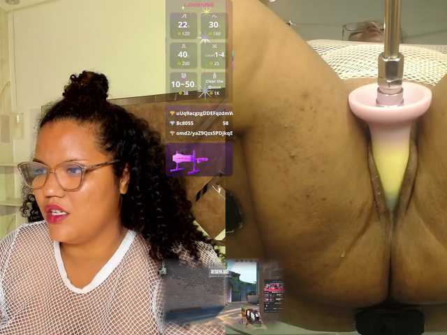 MhiaRey live cam on BongaCams