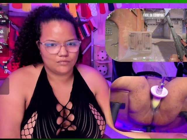 MhiaRey live cam on BongaCams
