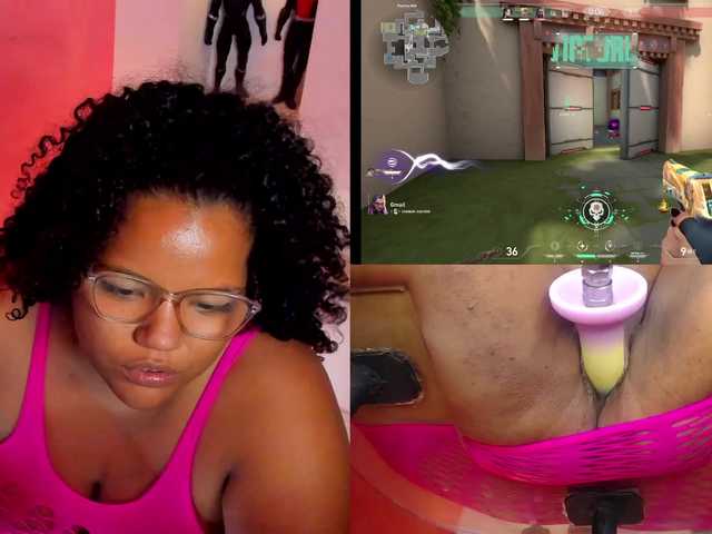 MhiaRey live cam on BongaCams