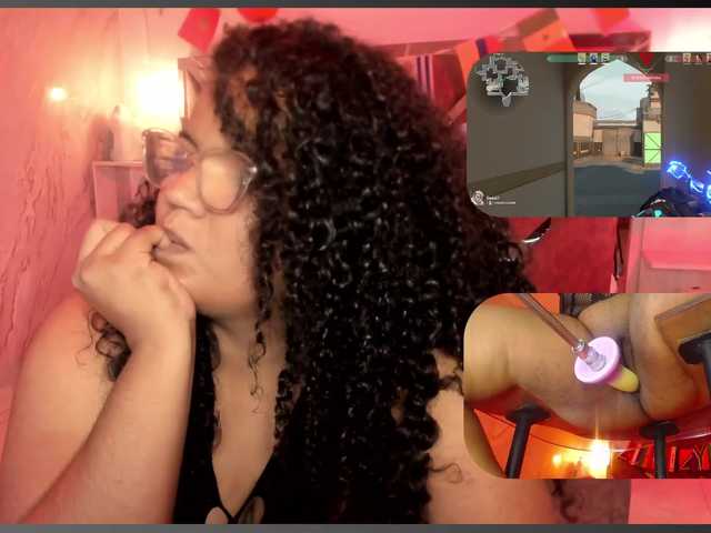 MhiaRey live cam on BongaCams