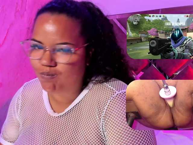 MhiaRey live cam on BongaCams