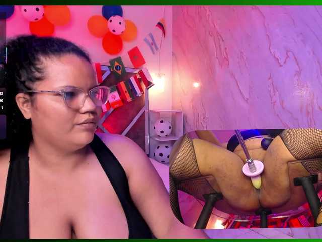 MhiaRey live cam on BongaCams