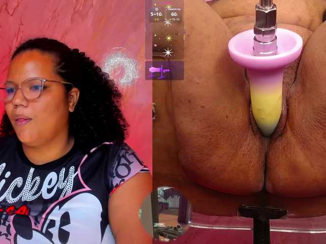 MhiaRey live cam on BongaCams