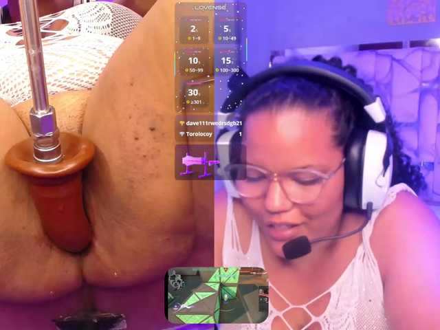 MhiaRey live cam on BongaCams