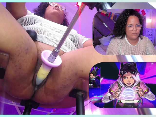 MhiaRey live cam on BongaCams