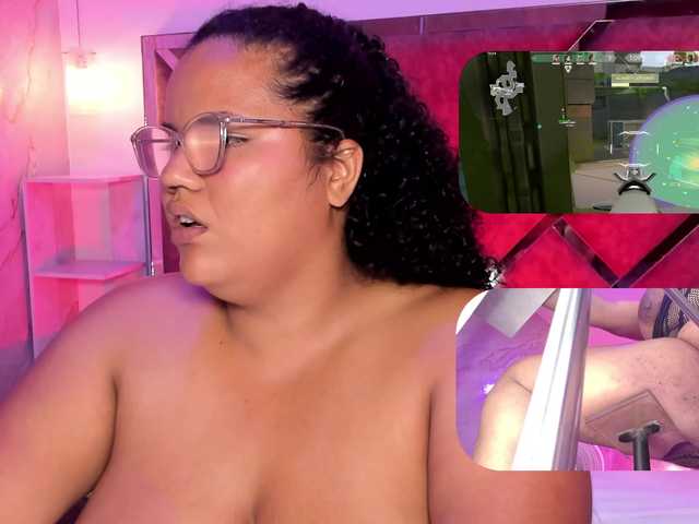MhiaRey live cam on BongaCams