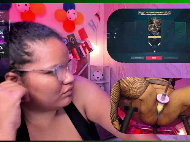MhiaRey live cam on BongaCams