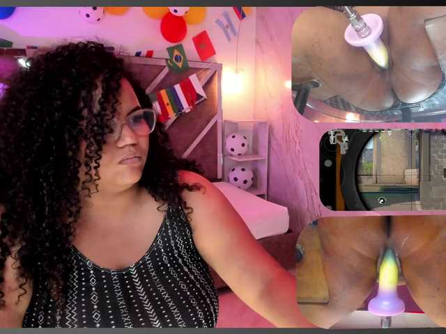 MhiaRey live cam on BongaCams