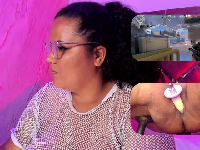 MhiaRey live cam on BongaCams