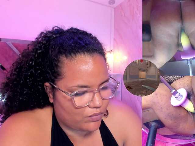 MhiaRey live cam on BongaCams