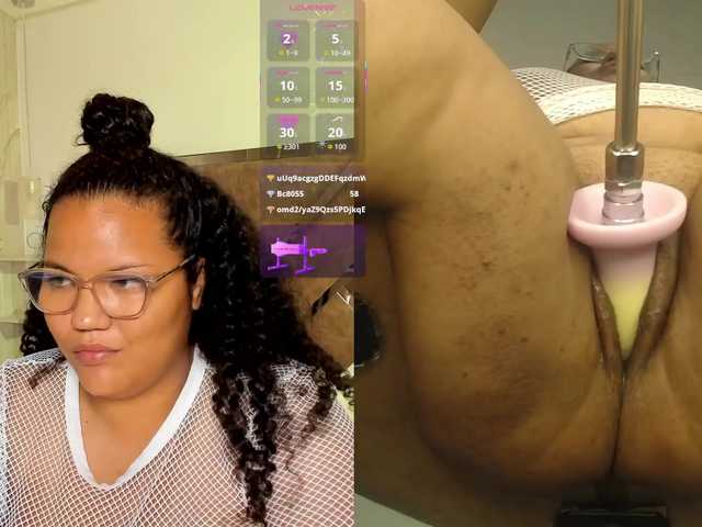 MhiaRey live cam on BongaCams