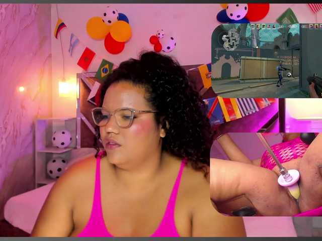 MhiaRey live cam on BongaCams