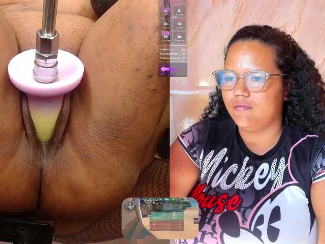 MhiaRey live cam on BongaCams