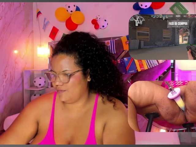 MhiaRey live cam on BongaCams