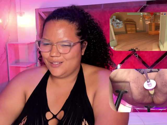 MhiaRey live cam on BongaCams