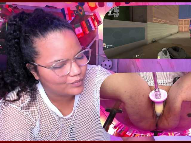 MhiaRey live cam on BongaCams