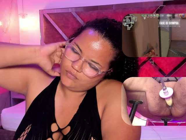 MhiaRey live cam on BongaCams