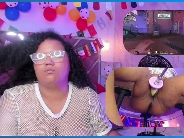 MhiaRey live cam on BongaCams
