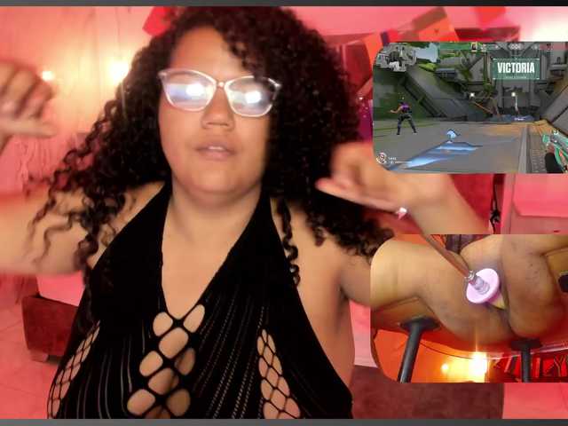 MhiaRey live cam on BongaCams