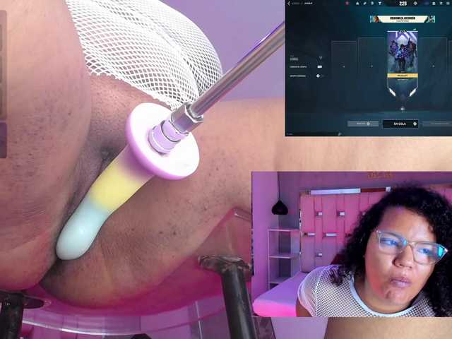 MhiaRey live cam on BongaCams