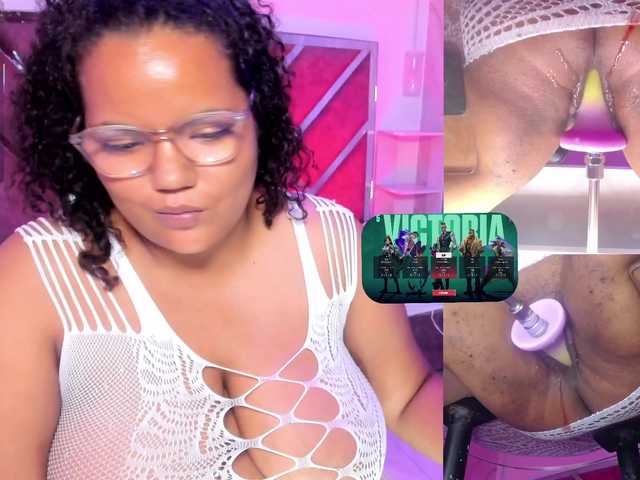 MhiaRey live cam on BongaCams