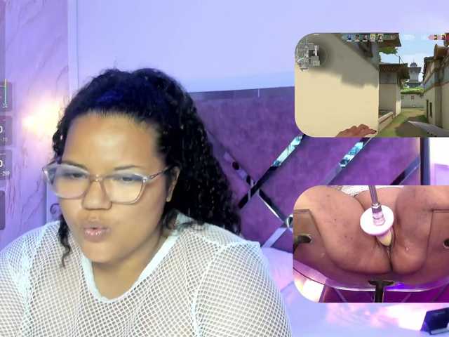 MhiaRey live cam on BongaCams