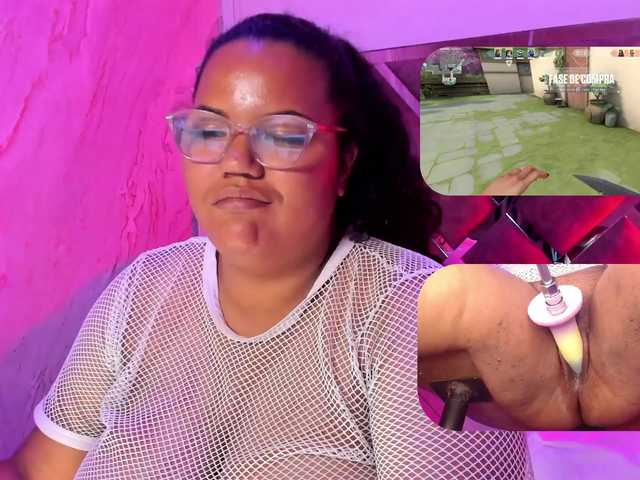 MhiaRey live cam on BongaCams