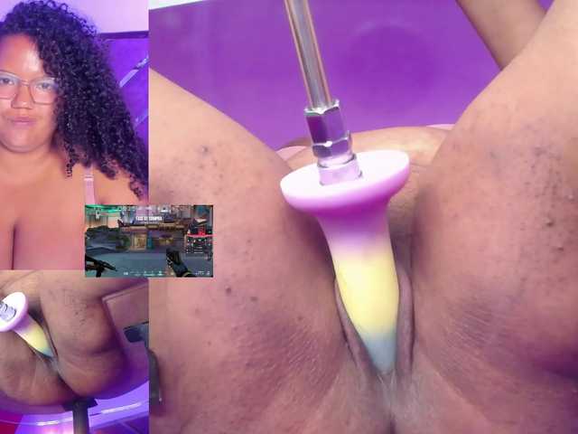 MhiaRey live cam on BongaCams