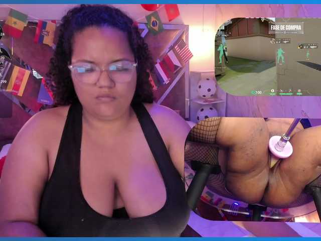 MhiaRey live cam on BongaCams
