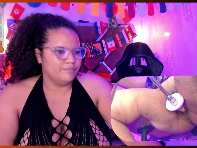 MhiaRey live cam on BongaCams