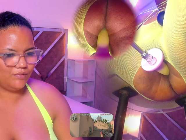 MhiaRey live cam on BongaCams