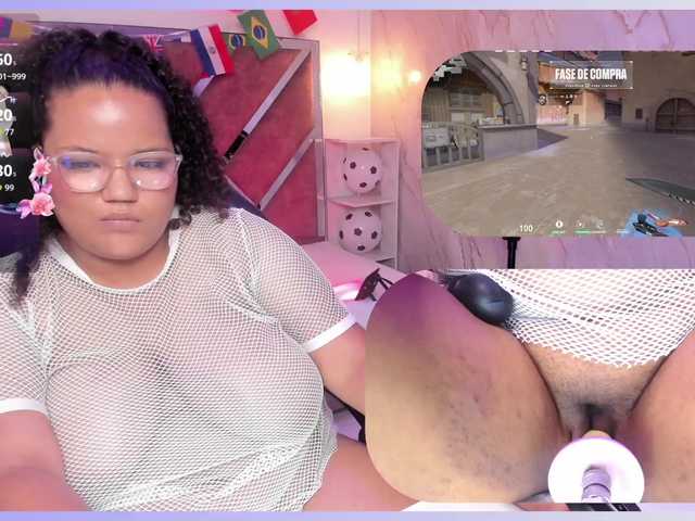 MhiaRey live cam on BongaCams