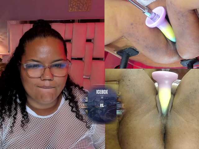 MhiaRey live cam on BongaCams