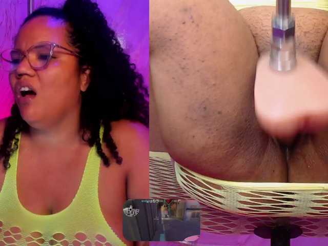 MhiaRey live cam on BongaCams