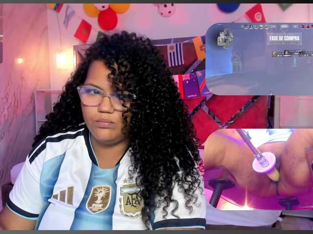 MhiaRey live cam on BongaCams