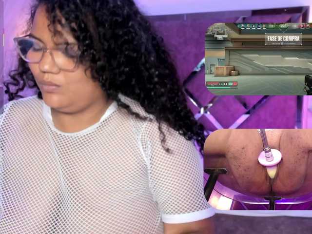 MhiaRey live cam on BongaCams