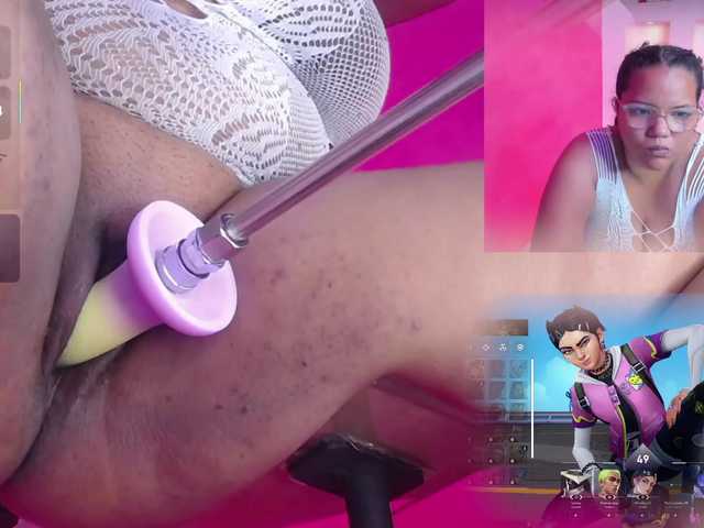 MhiaRey live cam on BongaCams