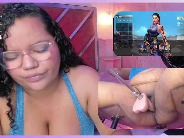 MhiaRey live cam on BongaCams