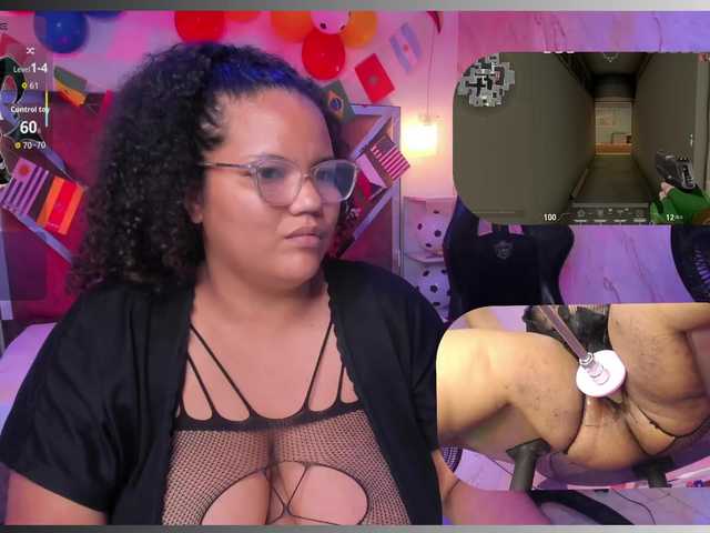 MhiaRey live cam on BongaCams