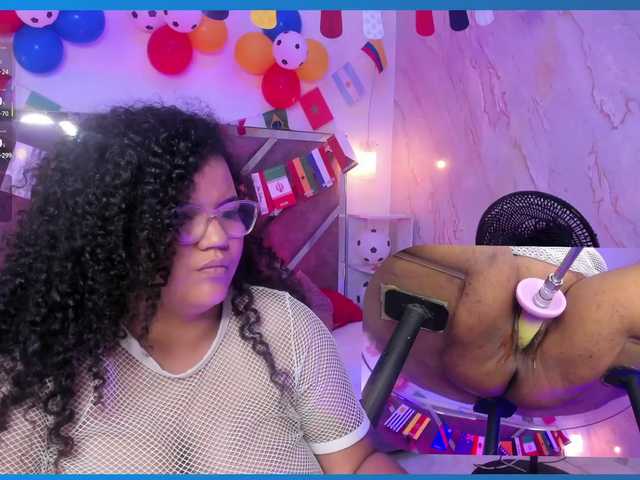 MhiaRey live cam on BongaCams