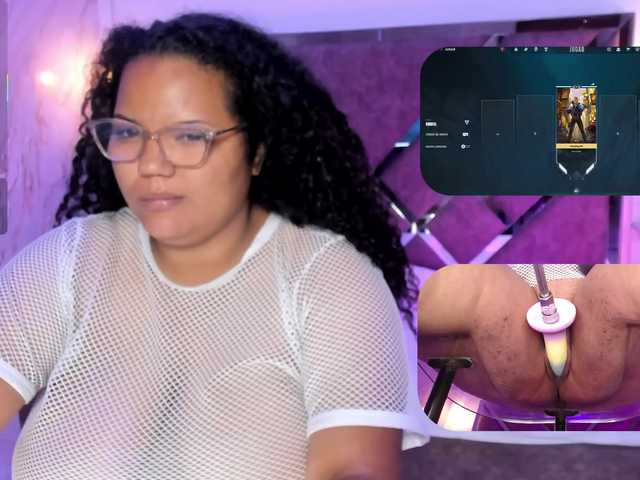 MhiaRey live cam on BongaCams