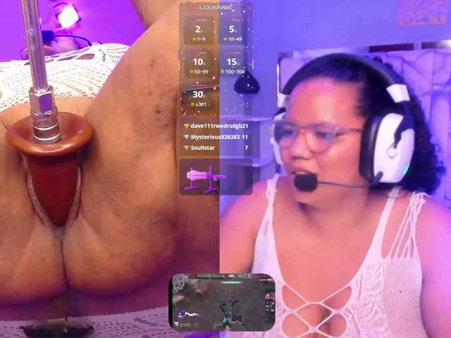 MhiaRey live cam on BongaCams