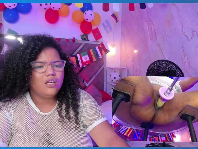MhiaRey live cam on BongaCams
