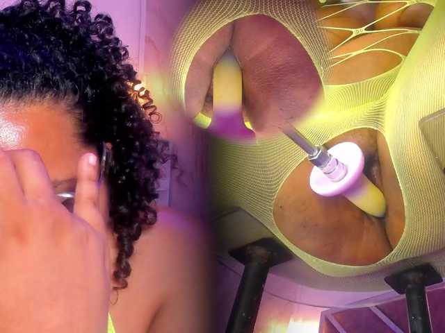 MhiaRey live cam on BongaCams