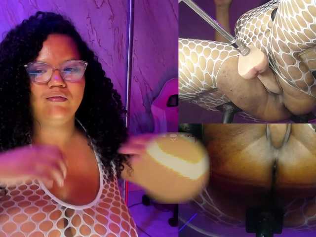 MhiaRey live cam on BongaCams