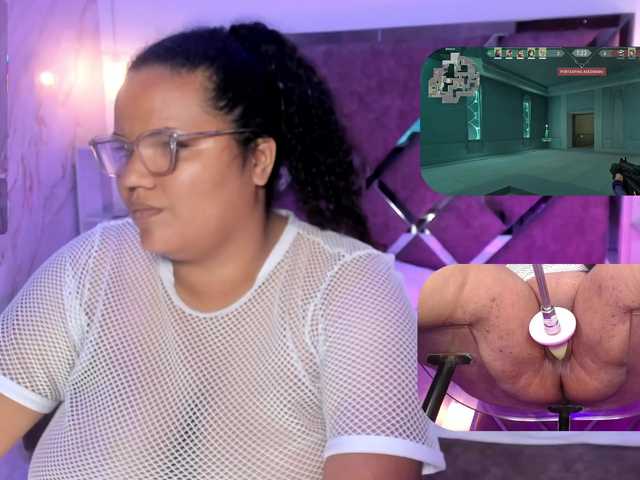 MhiaRey live cam on BongaCams
