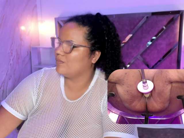MhiaRey live cam on BongaCams