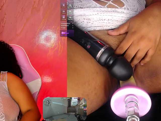 MhiaRey live cam on BongaCams