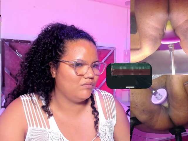 MhiaRey live cam on BongaCams