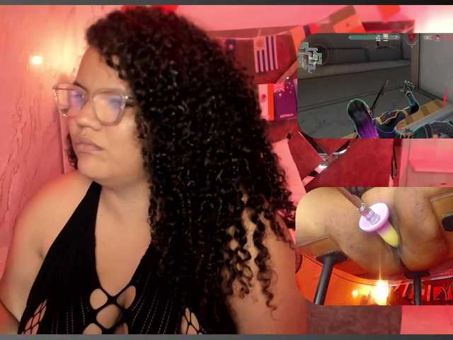 MhiaRey live cam on BongaCams